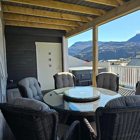 Nord Hus Service As, Deluxe, Sauna, Jakuzzi * Havøysund