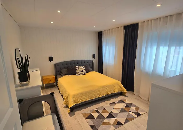 Nord Hus Service As, Deluxe, Sauna, Jakuzzi Apartment