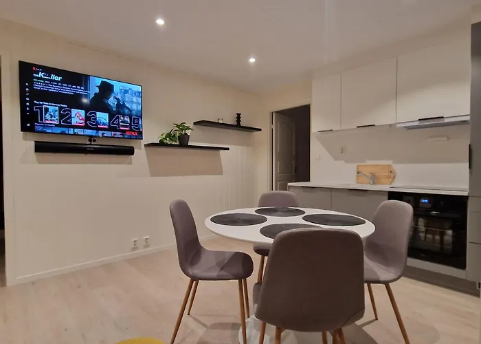 Nord Hus Service As, Deluxe, Sauna, Jakuzzi * Havøysund